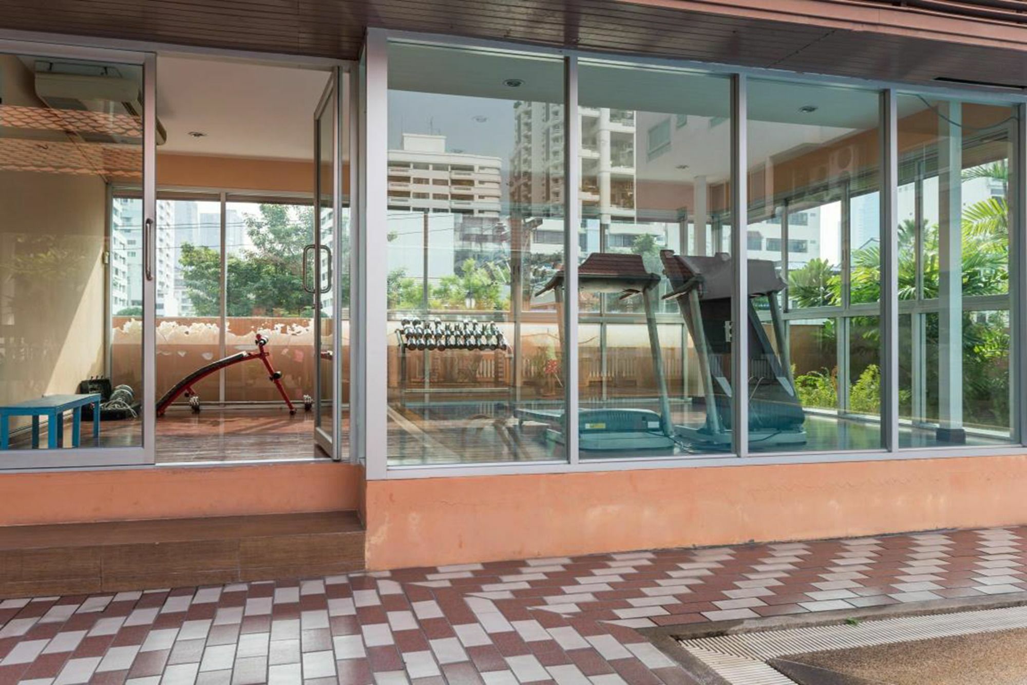 Teja Hotel Bangkok Exterior photo
